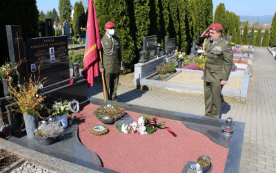 Uherské Hradiště - uctění památky novodobého veterána